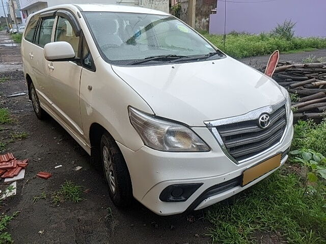 Used 2014 Toyota Innova in Bhopal