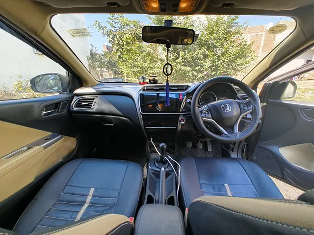 Used 2015 Honda City in Agra