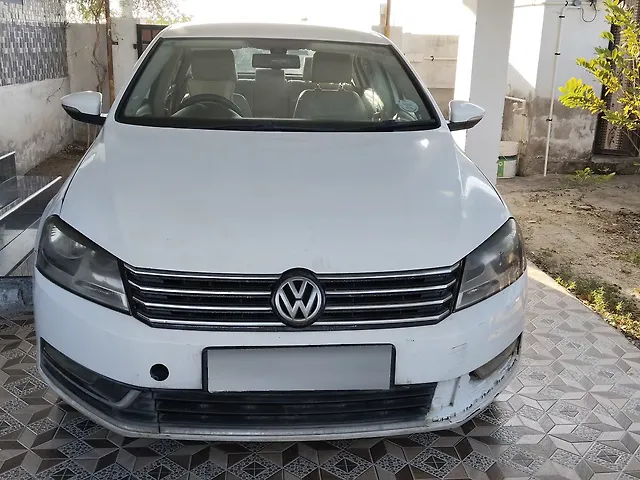 Used 2014 Volkswagen Passat in Mumbai