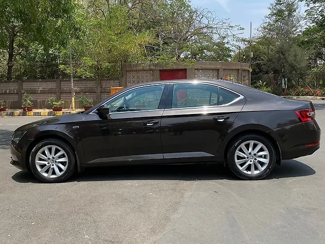 Used 2016 Skoda Superb in Pune