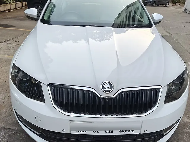 Used 2016 Skoda Octavia in Mumbai