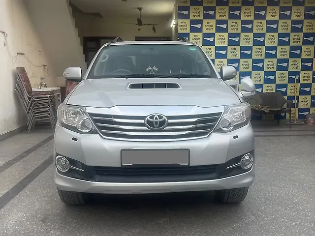 Used 2014 Toyota Fortuner in Jalandhar Used 2014 Toyota Fortuner in Jalandhar