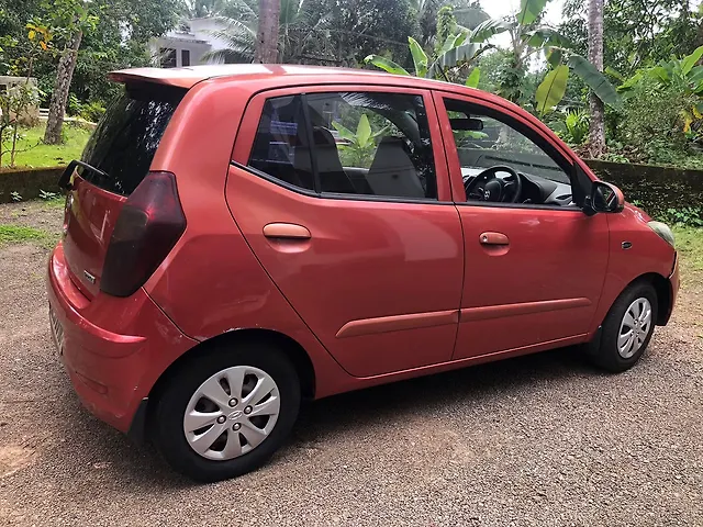 Used 2011 Hyundai i10 in Kozhikode