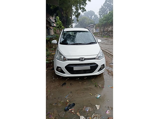 Used Hyundai Grand i10 [2013-2017] Sportz 1.1 CRDi [2016-2017] in Allahabad