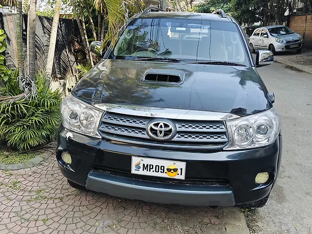 Used 2009 Toyota Fortuner in Indore