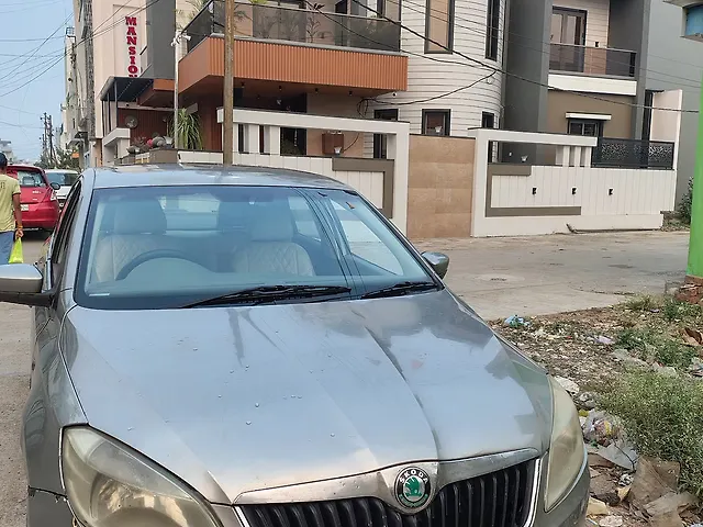 Used 2013 Skoda Rapid in Dewas