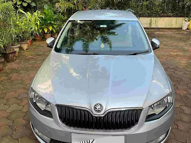 Used 2015 Skoda Octavia in Mumbai