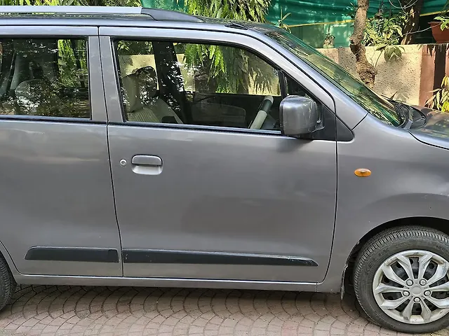 Used Maruti Suzuki Wagon R 1.0 [2014-2019] VXI AMT in Indore