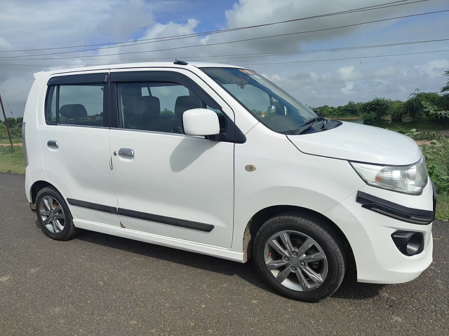 Used 2017 Maruti Suzuki Wagon R in Bhuj