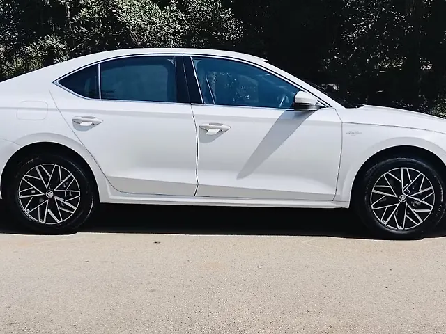 Used Skoda Octavia L&K 2.0 in Bangalore