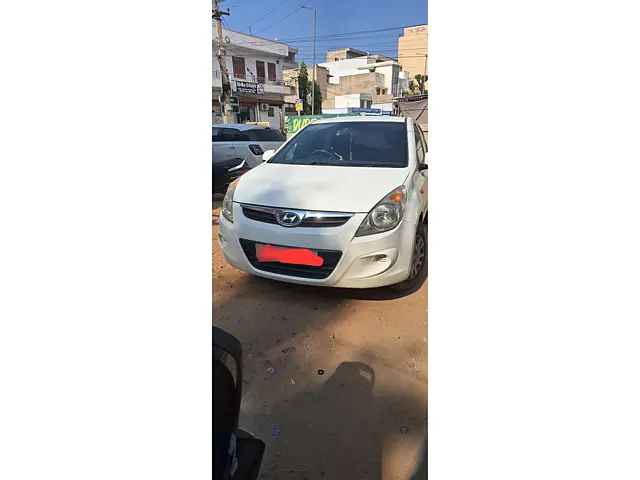 Used 2011 Hyundai i20 in Jhunjhunu