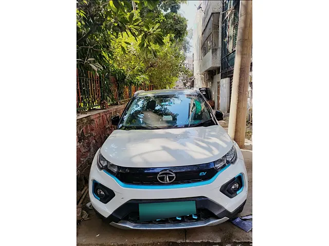 Used 2021 Tata Nexon EV in Delhi
