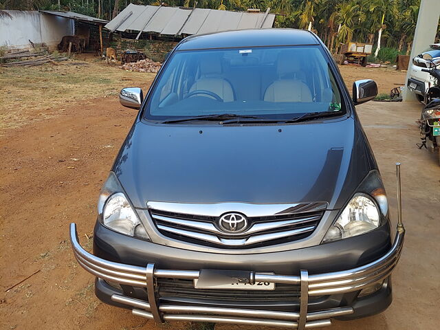 Used 2012 Toyota Innova in Chikamagalur