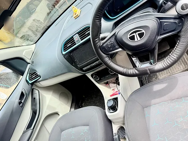 silver Japanese Used Later Cars and Vehicles Stock | Car Junction