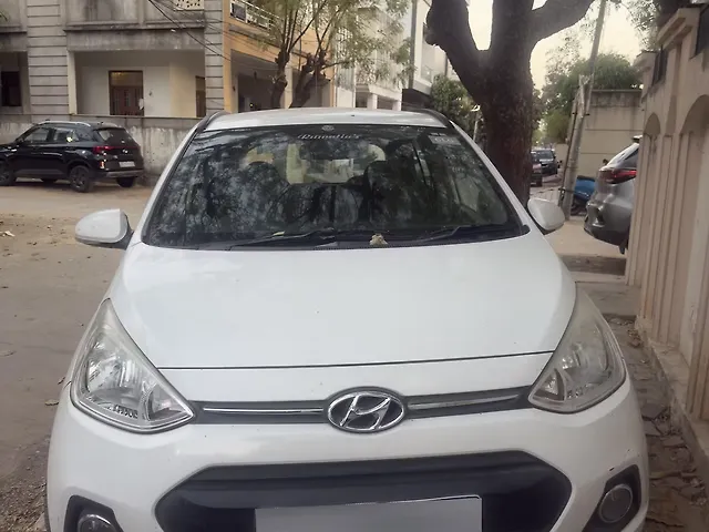 Used 2016 Hyundai Grand i10 in Jaipur