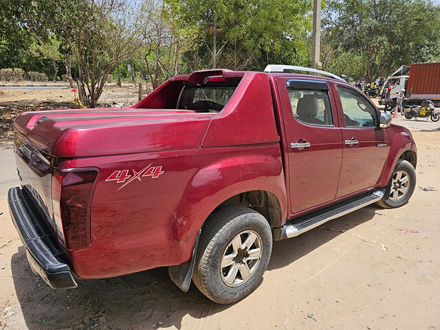 Used Isuzu D-Max V-Cross [2016-2018] 4x4 in Faridabad