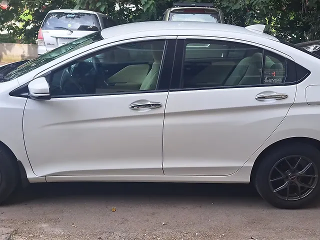 Used Honda City 4th Generation V Petrol [2017-2019] in Bangalore