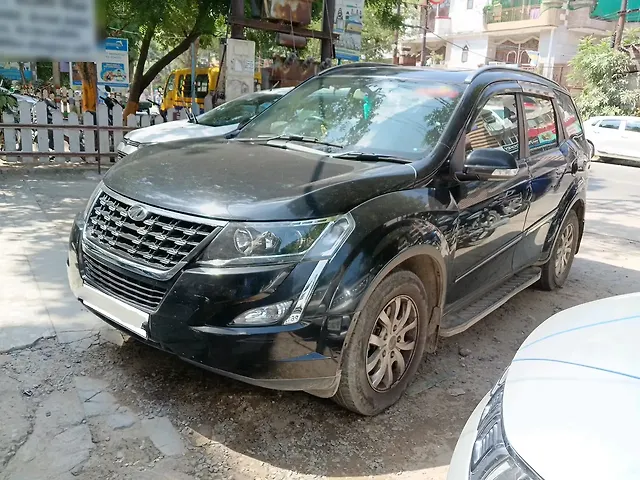 Used Mahindra XUV500 W9 [2018-2020] in Delhi