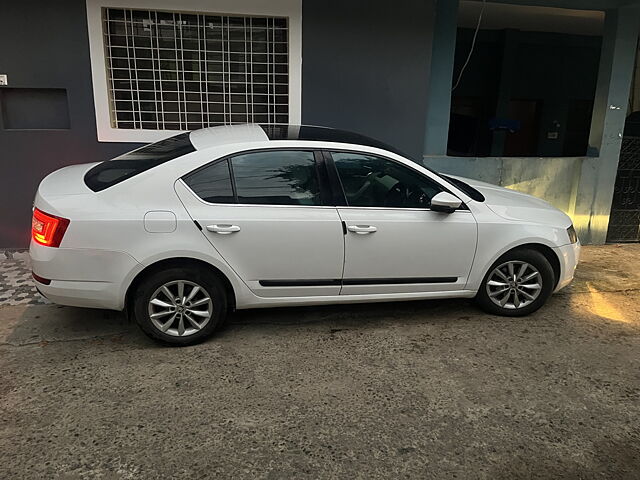 Used Skoda Octavia [2013-2015] Ambition 2.0 TDI AT in Bhopal