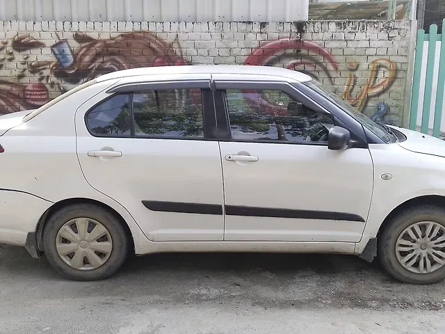 Used 2011 Maruti Suzuki Swift DZire in Lucknow