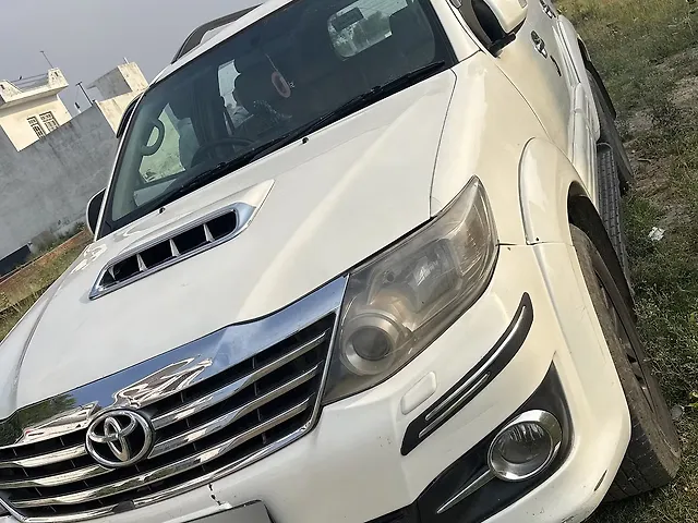 Used 2015 Toyota Fortuner in Meerut