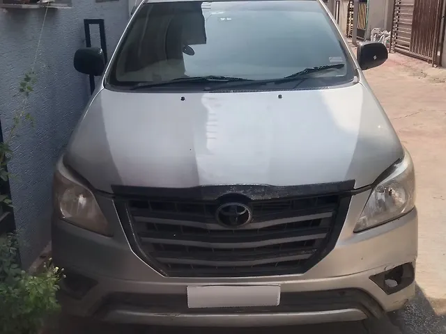 Used 2013 Toyota Innova in Aurangabad