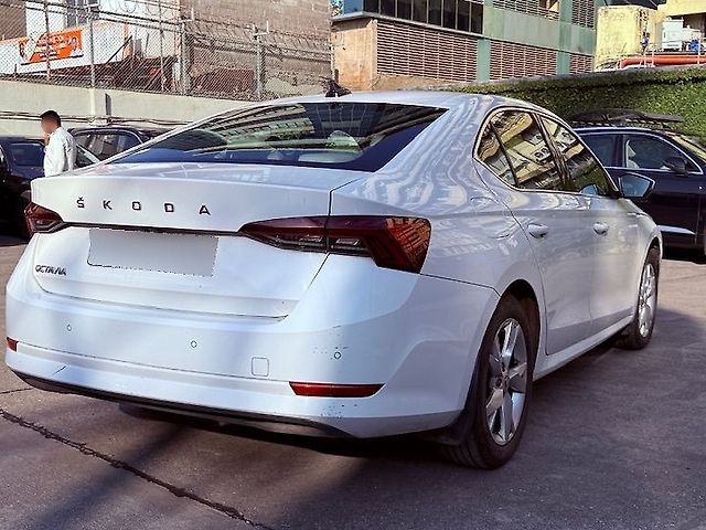 Used Skoda Octavia Style 2.0 in Mumbai