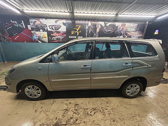 Used Toyota Innova [2009-2012] 2.5 GX 7 STR in Kozhikode