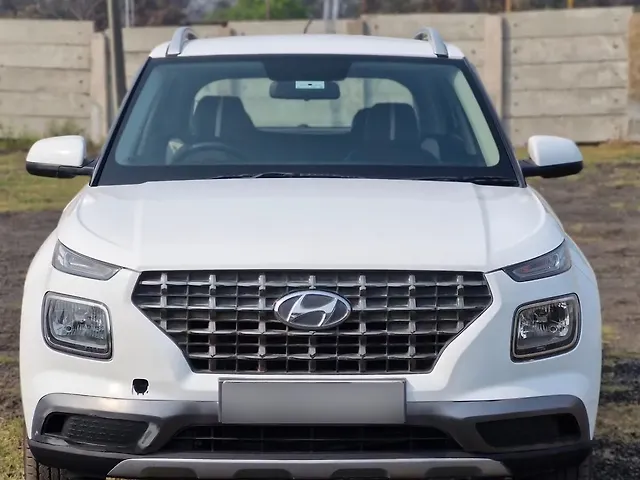 Used 2021 Hyundai Venue in Janjgir-Champa