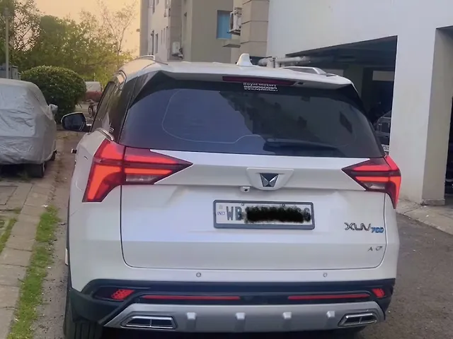 Used Mahindra Old Generation XUV700 AX 7 Luxury Pack Diesel AT AWD 7 STR [2023-2024] in Kolkata