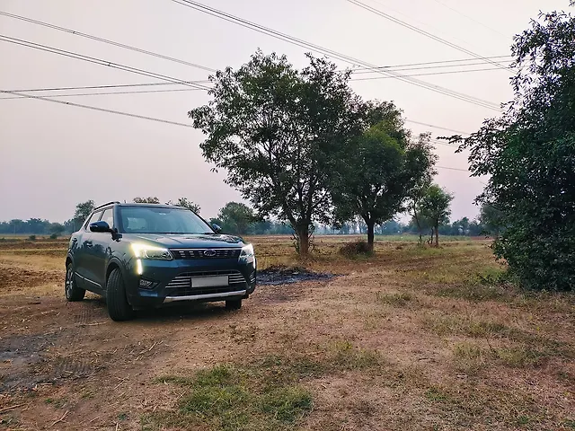 Used Mahindra XUV300 [2019-2024] W8 (O) 1.2 Petrol [2019] in Ahmedabad