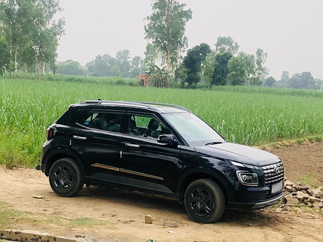 Used 2023 Hyundai Venue in Delhi