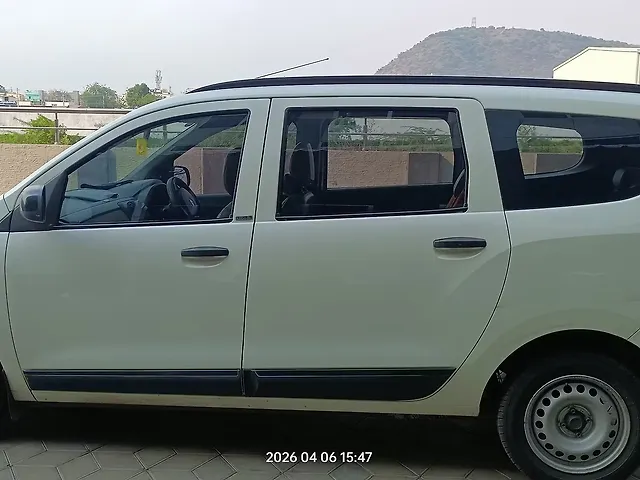 Used Renault Lodgy 85 PS RxE 7 STR in Mangalagiri
