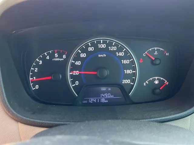 Used Hyundai Grand i10 [2013-2017] Sportz 1.1 CRDi [2013-2016] in Halvad