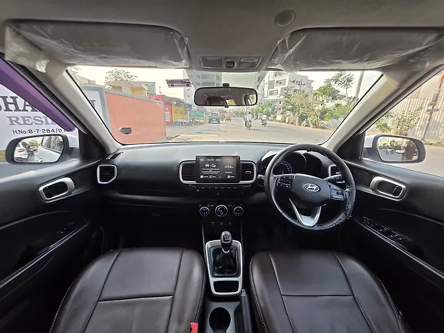 Used 2020 Hyundai Venue in Karimnagar