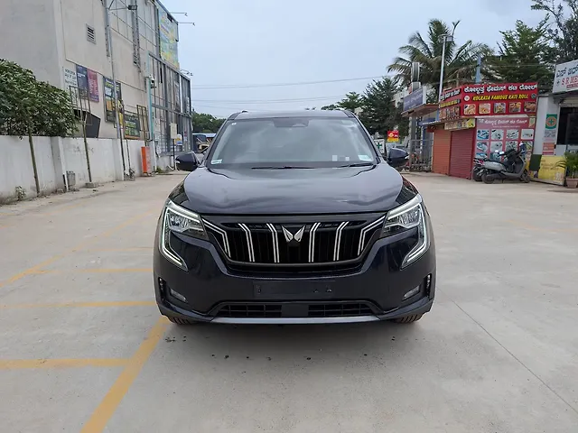 Used Mahindra Old Generation XUV700 AX 7 Diesel AT AWD Luxury Pack 7 STR [2021] in Kolkata
