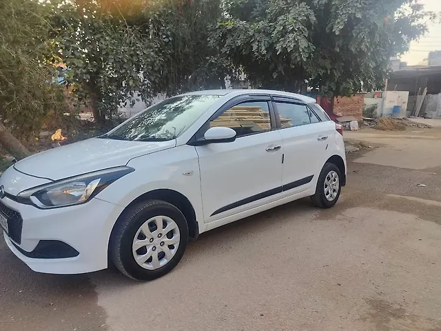 Used 2015 Hyundai Grand i10 in Chandigarh