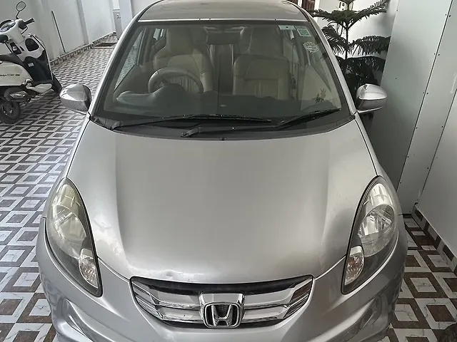 Used 2013 Honda Amaze in Dehradun
