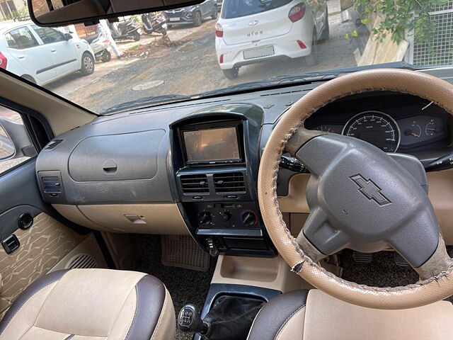 Used Chevrolet Tavera Neo LS B3 10-Str BS-III in Gandhinagar