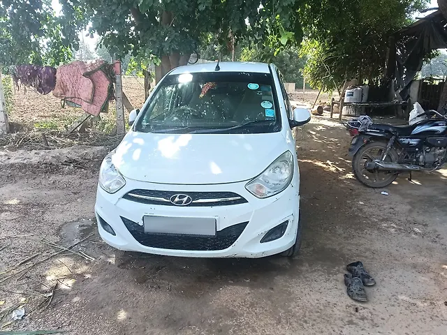 Used 2011 Hyundai i10 in Patan