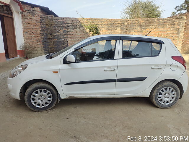 Used Hyundai i20 [2010-2012] Magna 1.4 CRDI in Lakhimpur Kheri