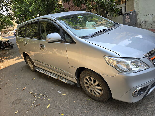 Used 2013 Toyota Innova in Ahmedabad