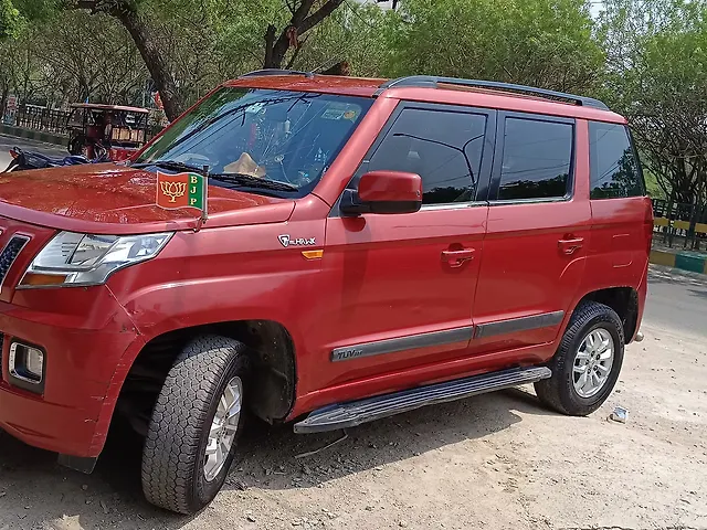 Used Mahindra TUV300 [2015-2019] T8 in Kanpur