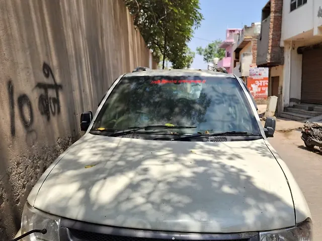 Used 2012 Tata Safari in Agra