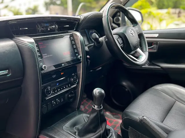 Used Toyota Fortuner 4X4 MT 2.8 Diesel in Bangalore Used Toyota Fortuner 4X4 MT 2.8 Diesel in Bangalore