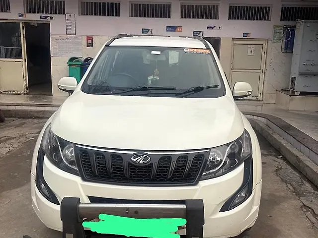 Used 2017 Mahindra XUV500 in Mathura