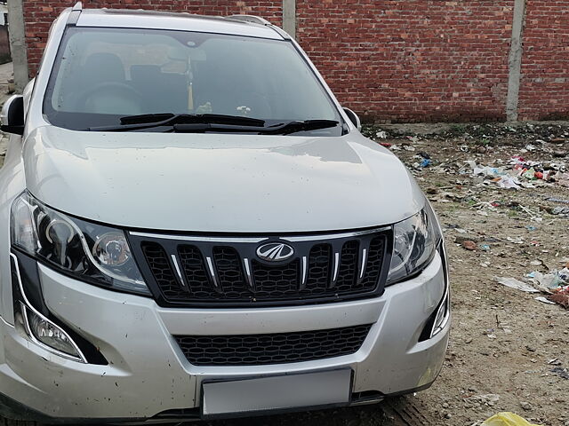 Used 2017 Mahindra XUV500 in Shahjahanpur