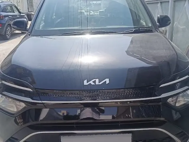 Used 2025 Kia Carens in Hyderabad