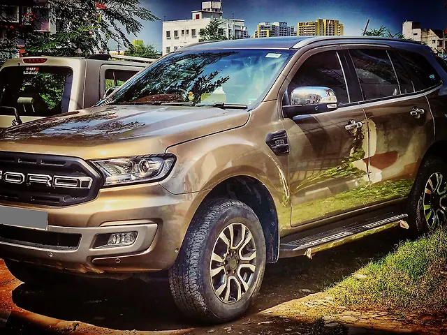Second Hand 2019 Ford Endeavour Titanium 2.2 4x2 AT for sale at Rs