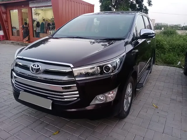 Used 2016 Toyota Innova Crysta in Bhuj